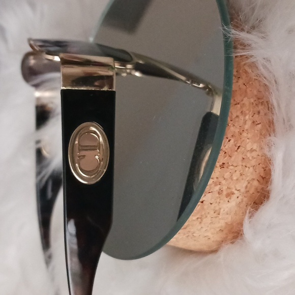 Sunglasses Dior - Picture 4 of 11